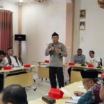 Sinergi Jaga Kamtibmas: Kesbangpol Purwakarta Gelar Bimtek Ormas, Hadirkan Kabag Ren Polres Purwakarta Dr. Iwan Rasiwan Sebagai Narasumber