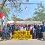 Dorong Lingkungan Bersih, Mahasiswa KKN Universitas Kartamulia Serahkan Tong Sampah untuk Dusun 1 Tegalsari